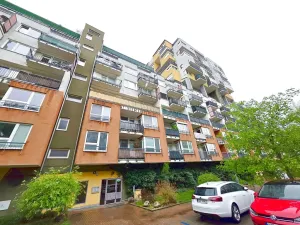 Pronájem bytu 2+kk, Praha - Vysočany, Pod Harfou, 50 m2