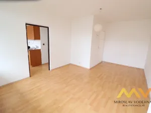 Pronájem bytu 1+1, Hradec Králové - Věkoše, Na Zahrádkách, 40 m2