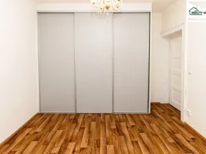 Pronájem bytu 3+1, Cheb, Májová, 114 m2