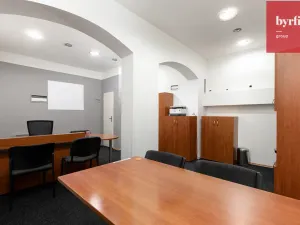 Prodej kanceláře, Opava, Dolní náměstí, 27 m2