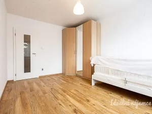 Pronájem bytu 3+kk, Praha, Ostravská, 73 m2