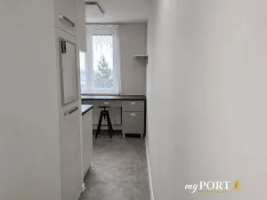 Pronájem bytu 3+1, Karlovy Vary, Severní, 84 m2