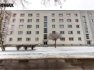 Prodej bytu 2+1, Praha, Káranská, 54 m2