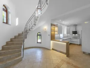 Pronájem vily, Praha - Nebušice, Nebušická, 254 m2