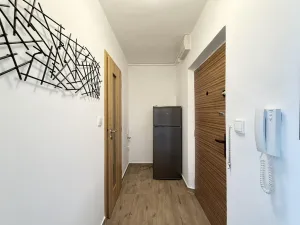 Pronájem bytu 2+kk, Pardubice - Zelené Předměstí, nábřeží Závodu míru, 42 m2