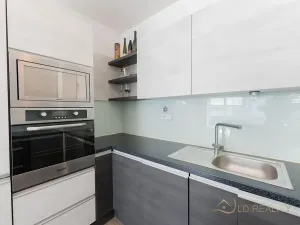 Pronájem bytu 2+kk, Olomouc, gen. Píky, 60 m2