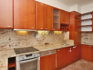 Pronájem bytu 4+1, Praha, Úvoz, 92 m2