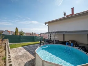 Prodej rodinného domu, Štěkeň, Slatinská, 227 m2