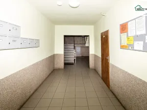 Prodej bytu 2+1, Cheb, 17. listopadu, 49 m2