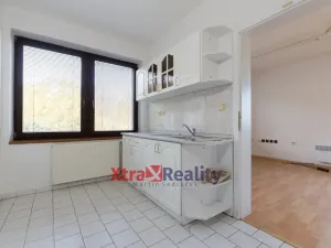 Prodej komerční nemovitosti, Modlany - Drahkov, 2300 m2