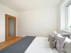 Pronájem bytu 2+kk, Praha - Kbely, Toužimská, 47 m2