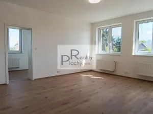 Prodej bytu 2+kk, Hevlín, 67 m2
