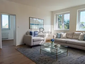 Prodej bytu 2+kk, Hevlín, 67 m2