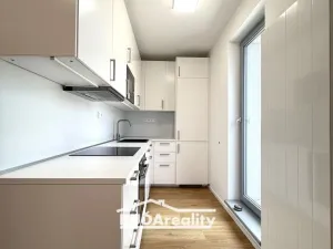 Pronájem bytu 1+1, Zlín, Sadová, 41 m2