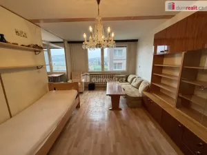 Prodej bytu 1+1, Králův Dvůr, Nad Stadionem, 37 m2