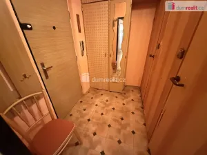 Prodej bytu 1+1, Králův Dvůr, Nad Stadionem, 37 m2