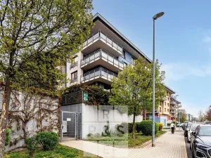 Pronájem bytu 2+kk, Praha - Vysočany, Jana Přibíka, 62 m2