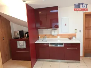 Pronájem kanceláře, České Budějovice, Hroznová, 27 m2