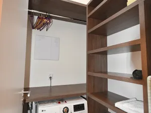 Pronájem bytu 2+kk, Praha - Hlubočepy, Geologická, 41 m2