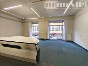 Pronájem obchodního prostoru, Pardubice, Za Pasáží, 73 m2
