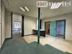 Pronájem obchodního prostoru, Pardubice, Za Pasáží, 73 m2