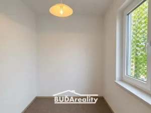 Prodej bytu 4+1, Zlín, Družstevní, 77 m2