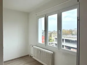 Pronájem bytu 1+1, Cheb, Májová, 42 m2