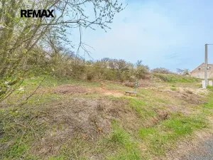 Prodej pozemku pro bydlení, Slaný, 778 m2