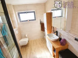 Prodej rodinného domu, Chabeřice, 160 m2