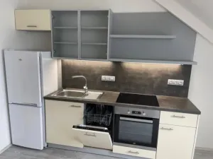 Pronájem bytu 1+kk, Praha - Žižkov, 32 m2