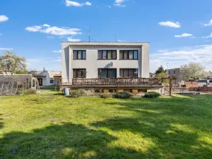 Prodej vícegeneračního domu, Praha - Horní Počernice, Čechurova, 365 m2
