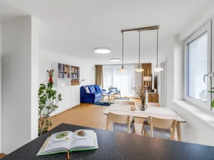 Prodej vícegeneračního domu, Praha - Horní Počernice, Čechurova, 365 m2