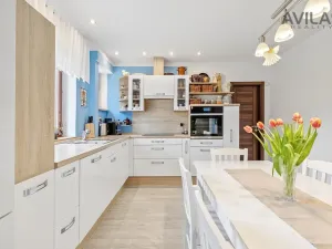 Prodej rodinného domu, Praha - Hloubětín, Poříčanská, 269 m2