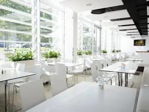 Pronájem kanceláře, Praha, Evropská, 236 m2