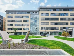 Pronájem kanceláře, Praha, Radlická, 1045 m2