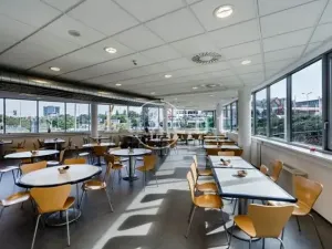 Pronájem kanceláře, Praha - Nusle, Doudlebská, 883 m2