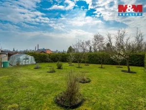 Prodej rodinného domu, Dobrovice, Komenského, 431 m2