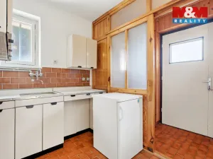 Prodej rodinného domu, Dobrovice, Komenského, 431 m2