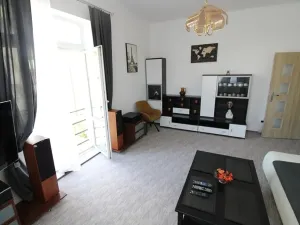 Pronájem bytu 2+1, Praha - Vinohrady, náměstí Jiřího z Lobkovic, 61 m2