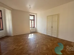 Pronájem bytu 3+1, České Budějovice, tř. 28. října, 120 m2
