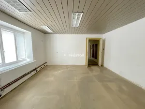 Pronájem kanceláře, Jirny, Družstevní, 619 m2