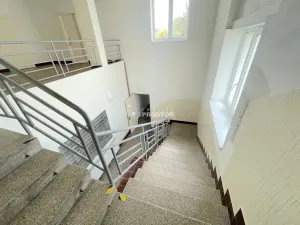 Pronájem kanceláře, Jirny, Družstevní, 619 m2