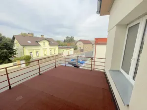 Pronájem kanceláře, Jirny, Družstevní, 619 m2