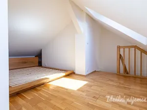 Pronájem bytu 3+kk, Praha - Holešovice, Osadní, 76 m2