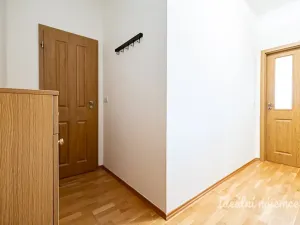 Pronájem bytu 3+kk, Praha - Holešovice, Osadní, 76 m2