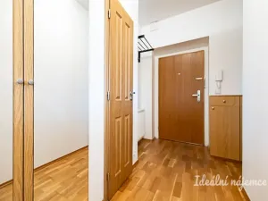 Pronájem bytu 2+kk, Praha - Holešovice, Osadní, 76 m2