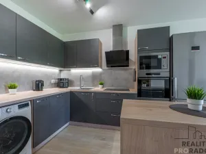 Prodej bytu 4+kk, Vochov, 80 m2