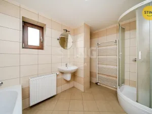 Prodej rodinného domu, Bystřice, 220 m2