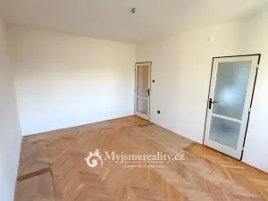 Prodej bytu 2+1, Znojmo, Pražská sídl., 52 m2