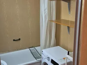 Pronájem pokoje, Brno, Okrouhlá, 30 m2